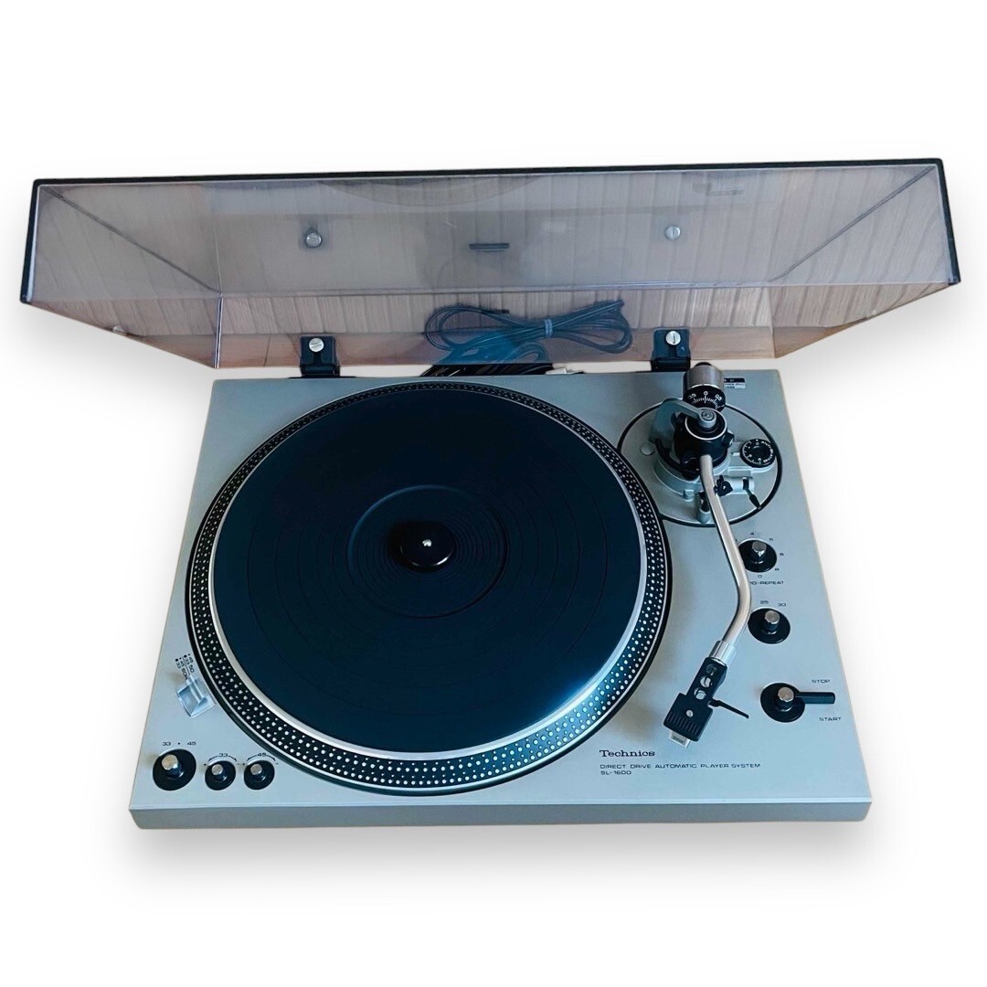 Technics テクニクス ターンテーブル SL-1600MK2 通電確認済 Technics テクニクス ターンテーブル SL-1600MK2 通電確認済