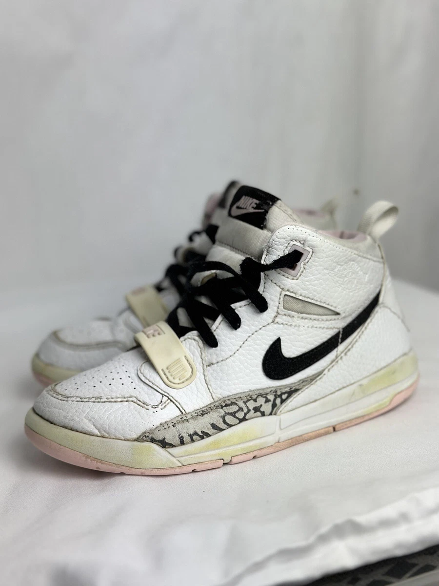 Jordan legacy 312 white black pink foam cheap