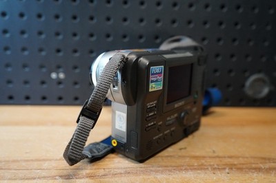 Sony Mavica MVC-FD83 0.9MP Digital Camera - Silver (MVCFD83) for