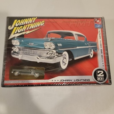 AMT ERTL / Johnny Lightning 1/25 1958 Chevy Impala  New Sealed