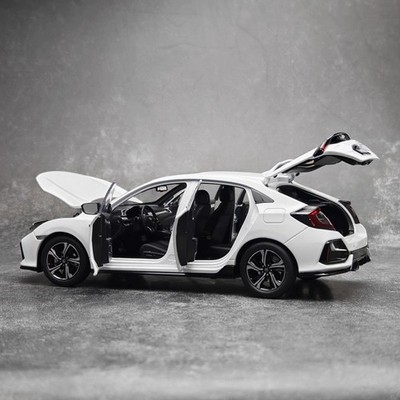 1/18 Honda CIVIC Hatchback 220 White Diecast Car Model Toy