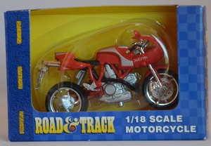 Maisto Road & Track Motorcycle Model 1:18 Ducati MH900e Hailwood Replica-New