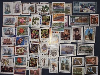 Lote 646 sellos URSS motivos nuevos