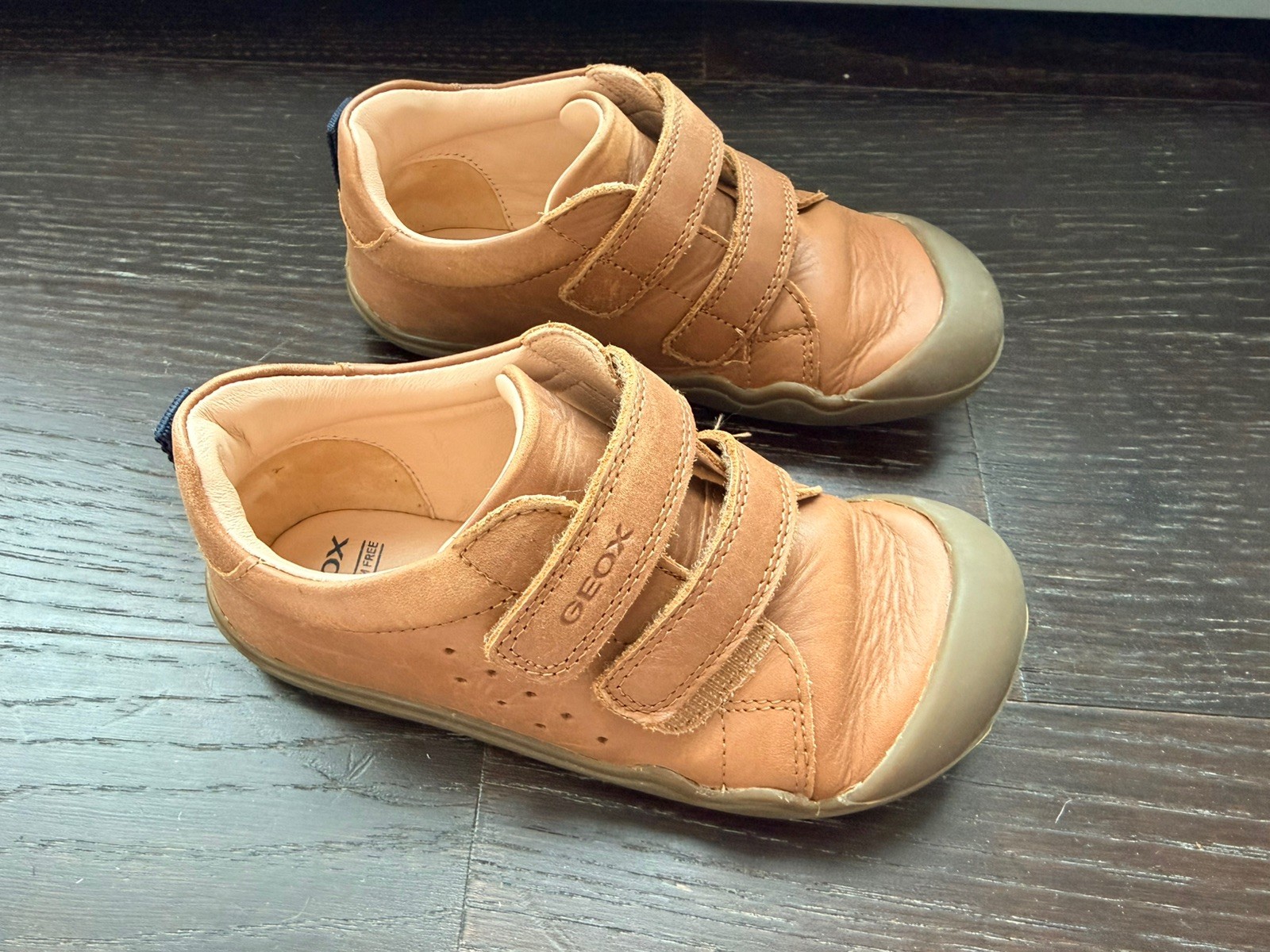 Geox Toddler  size 10/EU 27 Brown Leather Barefoot Shoes
