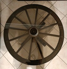 Tavolo Vintage Con Ruota Di Carro