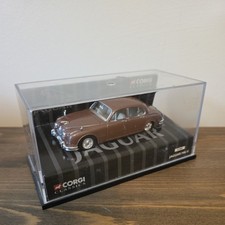 CORGI CLASSICS 01802 - JAGUAR MK 11 Mk2 SALOON Bronze 1.43