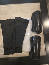 Black Protective Gear Set Knee Elbow Wrist Shin Guards Size L kids
