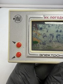 VINTAGE SOVIET  NU POGODI WOLF CATCH EGG USSR ELEKTRONIKA GAME & WATCH 1988