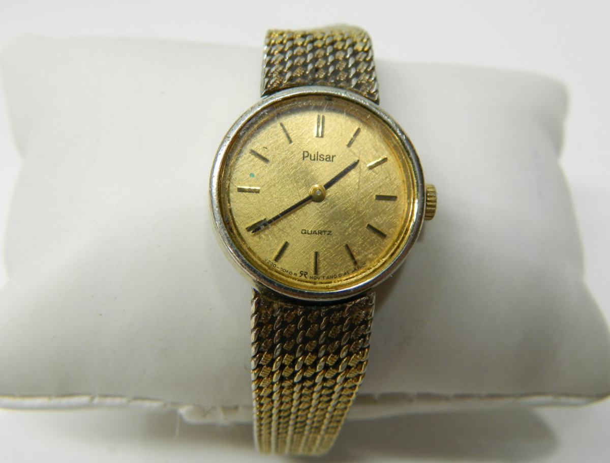 Vintage gold tone SEIKO PULSAR Women