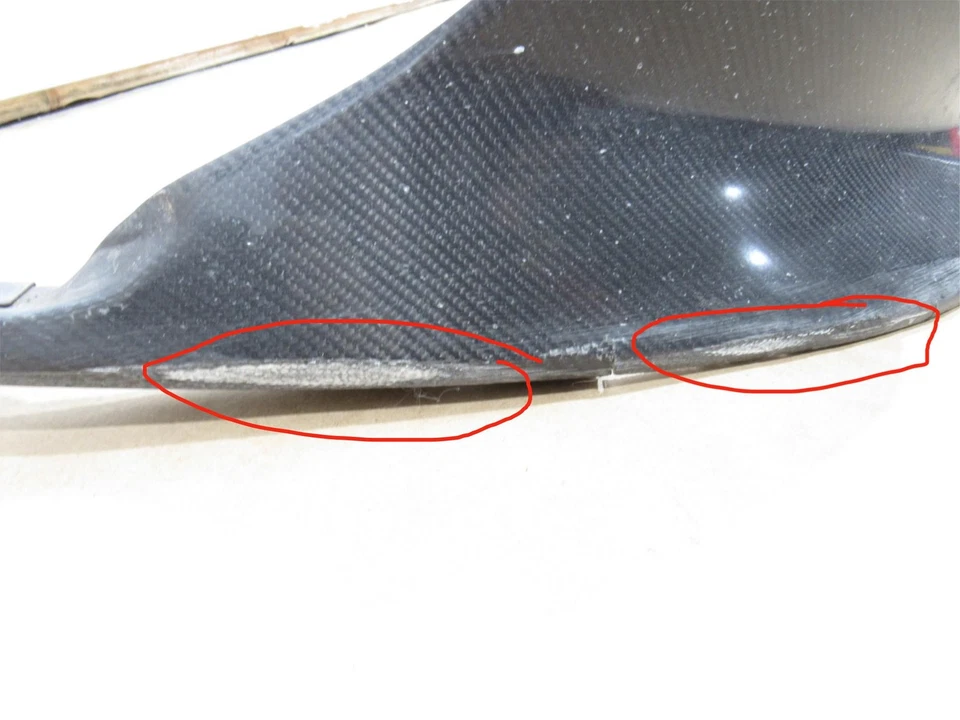 Divisor de parachoques delantero de fibra de carbono 12-18 Aston Martin Vanquish 2014; #9 Foto 2 de 4