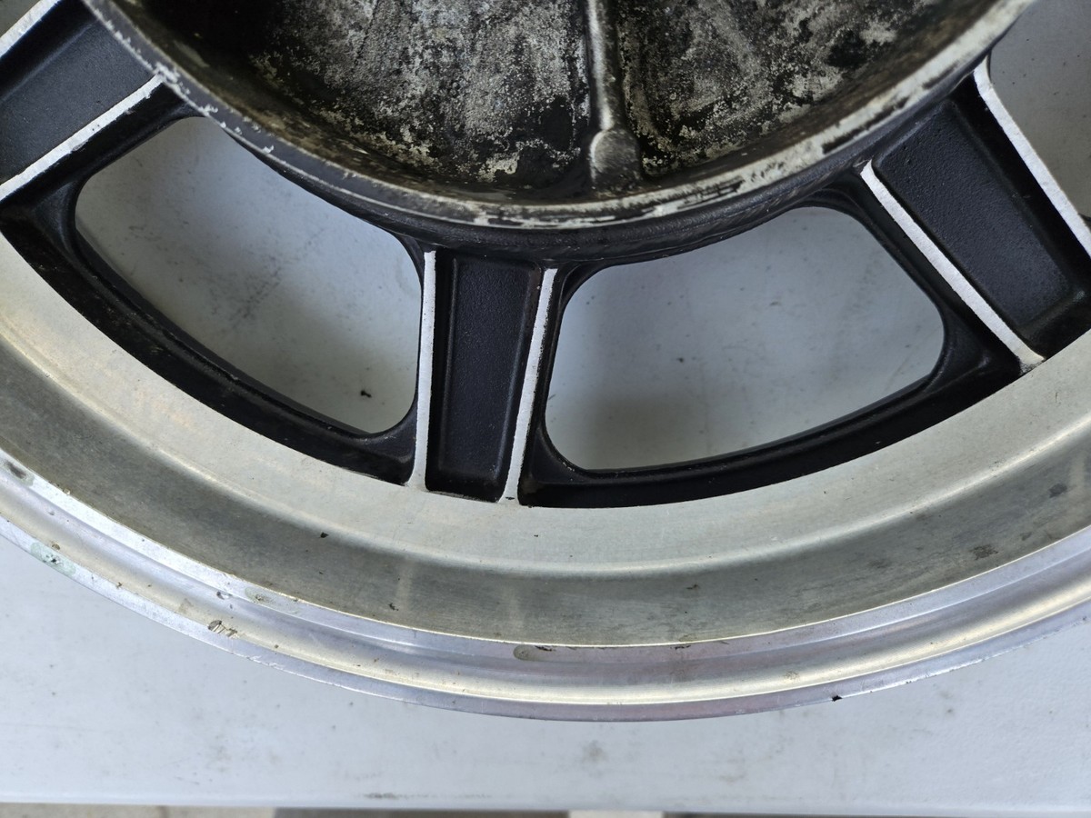 weezer0044ページ Kawasaki Z1 900 Lester Mag Wheel 18