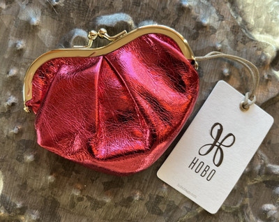 HOBO INTERNATIONAL~Women's Heart Frame Key Fob~STRAWBERRY FIELDS METALLIC~NWT!