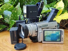 1084981 Sony DCR-TRV900 MiniDV Camcorder NTSC Tested w/ Charger