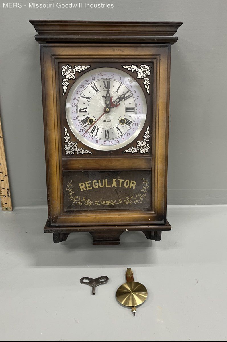 Vintage 31 Day Regulator Wall Clock Wood Case Korea Pendulum & Key