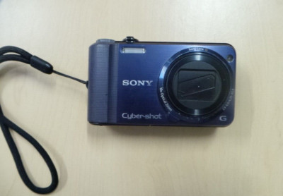 SONY DSC HX7V Cyber-shot 16MP Digitalkamera Schaltet nicht ein Defekt