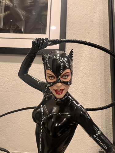 Tweeterhead Cat Woman ( Michelle Pfeiffer) 1/6 17inch Statue - Picture 2 of 13