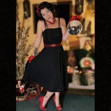 Small/Medium Black Vintage Dress With Sequence