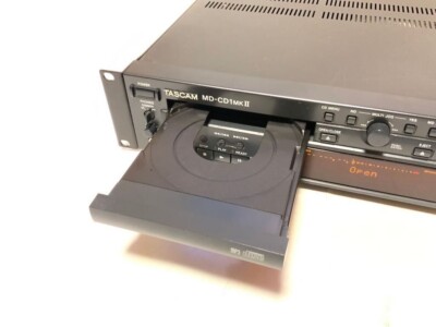 ラジオ・コンポ TASCAM MD-CD1BMK2 TASCAM MD-CD1BMK2 ラジオ・コンポ
