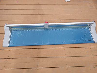 Dahle 448 Premium Rolling Trimmer