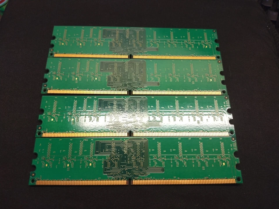 4x Samsung M378T3253FG0-CCC 256MB 1Rx8 PC2 3200U Desktop PC Memory RAM - Image 2 of 2