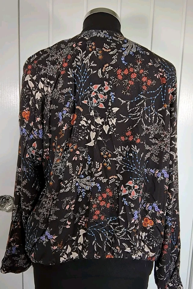 Peacocks Floral Zip Jacket Size 8 - Image 3 of 3