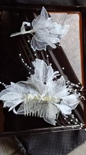 Braut Haarschmuck 2er Set Haarkamm/Kamm-Clip weiß Stoffblüten Perlenzweige