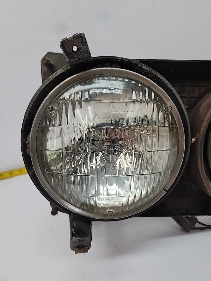 Conjunto de faros usados OEM GM LH/RH conjunto 5954708 1963 Buick Wildcat (SVM54) Foto 3 de 4