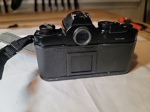 NIKON BLACK CAMERA WITH 28mm Tokina LENS Please Read Description - Picture 14 of 17