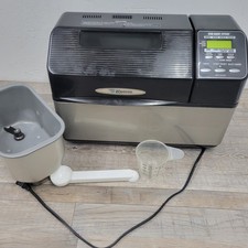Zojirushi Home Bakery Supreme Breadmaker 2Lb BB-CEC20 