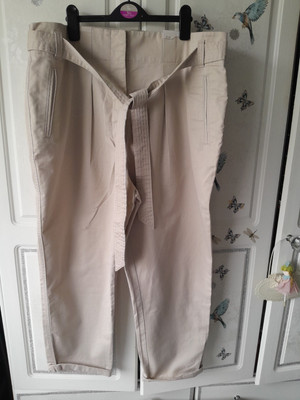 Ladies Per Una Marks and Spencer Cotton beige Trousers UK 18 short new
