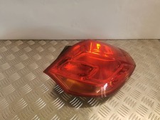 Opel Astra J 2012 Hinten rechts Rückleuchte Heckleuchte 13306460 ALM53746