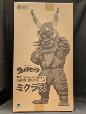 X-Plus Gigantic Series FAVORITE SCULPTORS LINE Miclas Ultra Seven Figure NEW