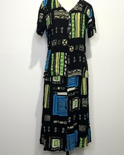 Center Aisle Woman Size 10 Top  Matching Skirt Black Green Blue Abstract
