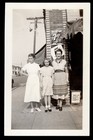 7-UP DINER SIGN & MYSTERY MURDER NEWSPAPER HEADLINE ~ 1930s PHOTO — photo 1