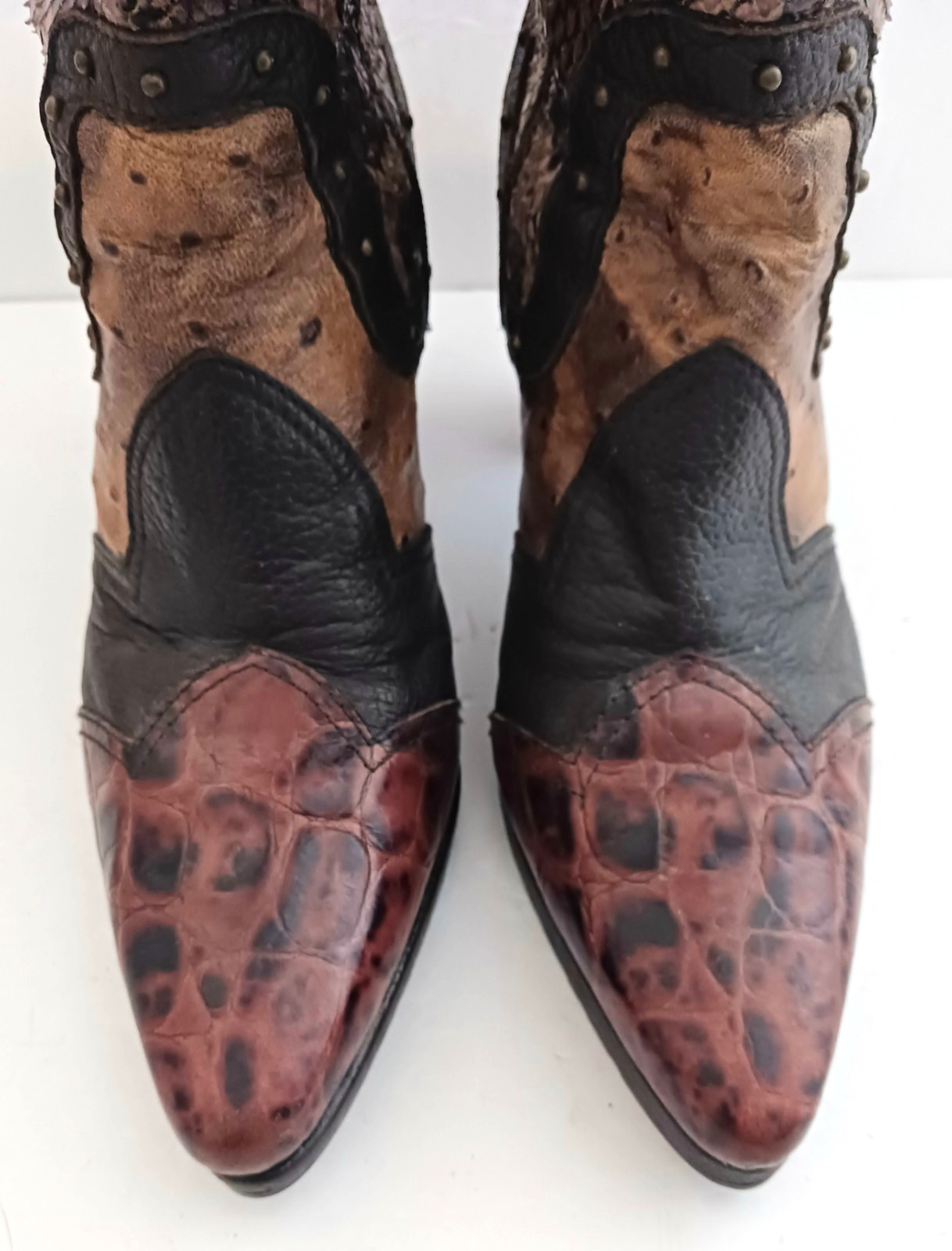 Stuart Weitzman Stampede Brown Croco Python Ostri… - image 2