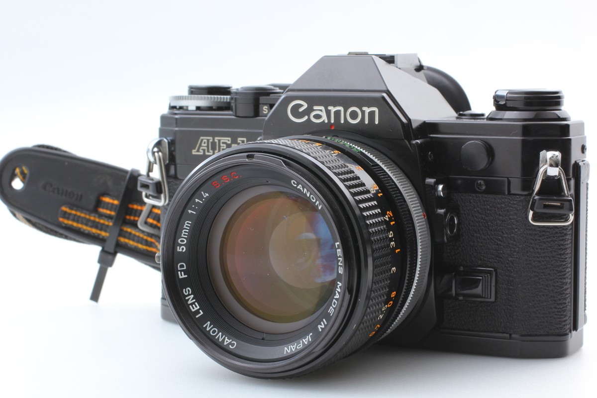 【S2206】 Canon AE-1 ブラック/FD 50 1.4 S.S.C Canon AE-1 Black 35mm Film SLR with Canon FD SSC 50mm f1.4