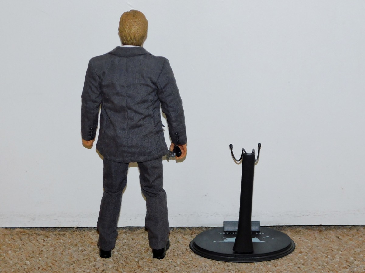 ジャンク　ホットトイズ　トゥーフェイス1.0 mms081 Hot Toys The Dark Knight 1/6 Harvey Dent Two-Face Complete in Box