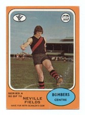 1973 A Scanlens (52) Neville FIELDS Essendon (Rookie Card)