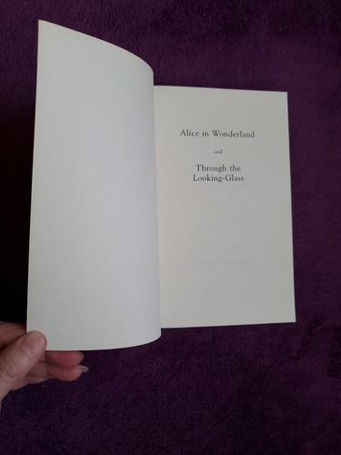 Alice In Wonderland & Through The Looking Glass Lewis Carroll 1994 BOMC HCDJ - Imagen 3 de 11