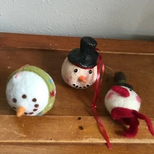Estate Lot of Felt & Artist Signed Paper Mache SNOWMAN Head Christmas Tree Ornam