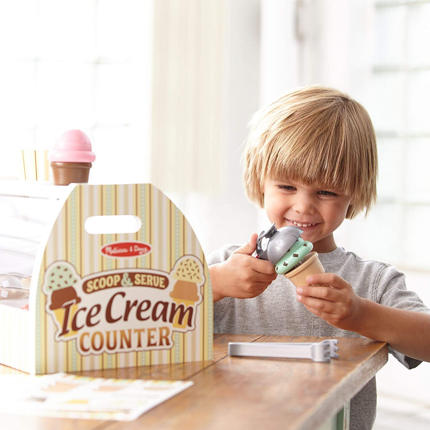 melissa & doug scoop and serve ice cream counter