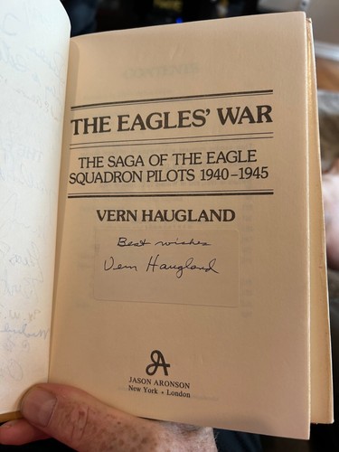 20x Signed Aces/Pilots Eagle Squadrons Book The Eagles War - Picture 7 of 8