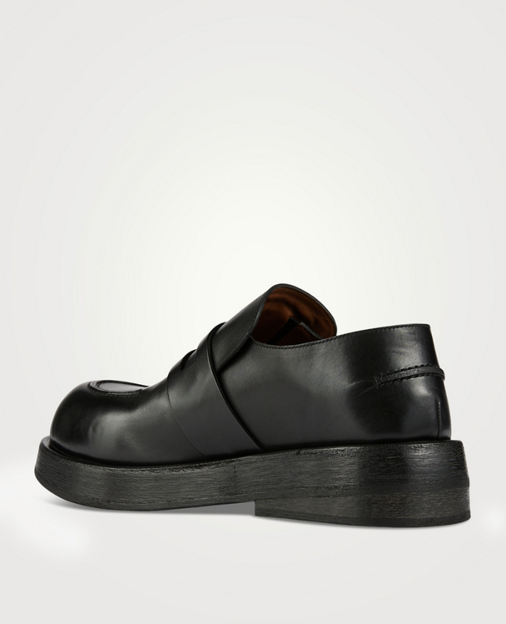 【関税込み】Marsell ブラウン Mocasso スリッポン Marsèllのブラウン Mocasso スリッポンがセール中