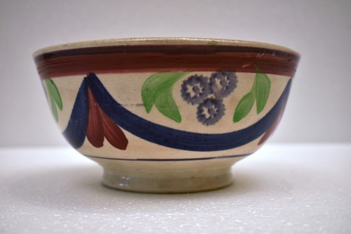 Vintage Hand Painted Spongeware Bowl Berries Blue Green Red Floral 6.5x3.5" Old - Picture 2 of 13