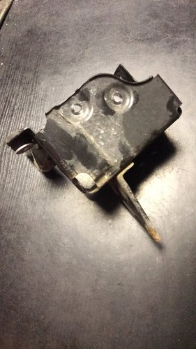 Opel Insignia 2010 Halterung ABS Steuergerät 20951989