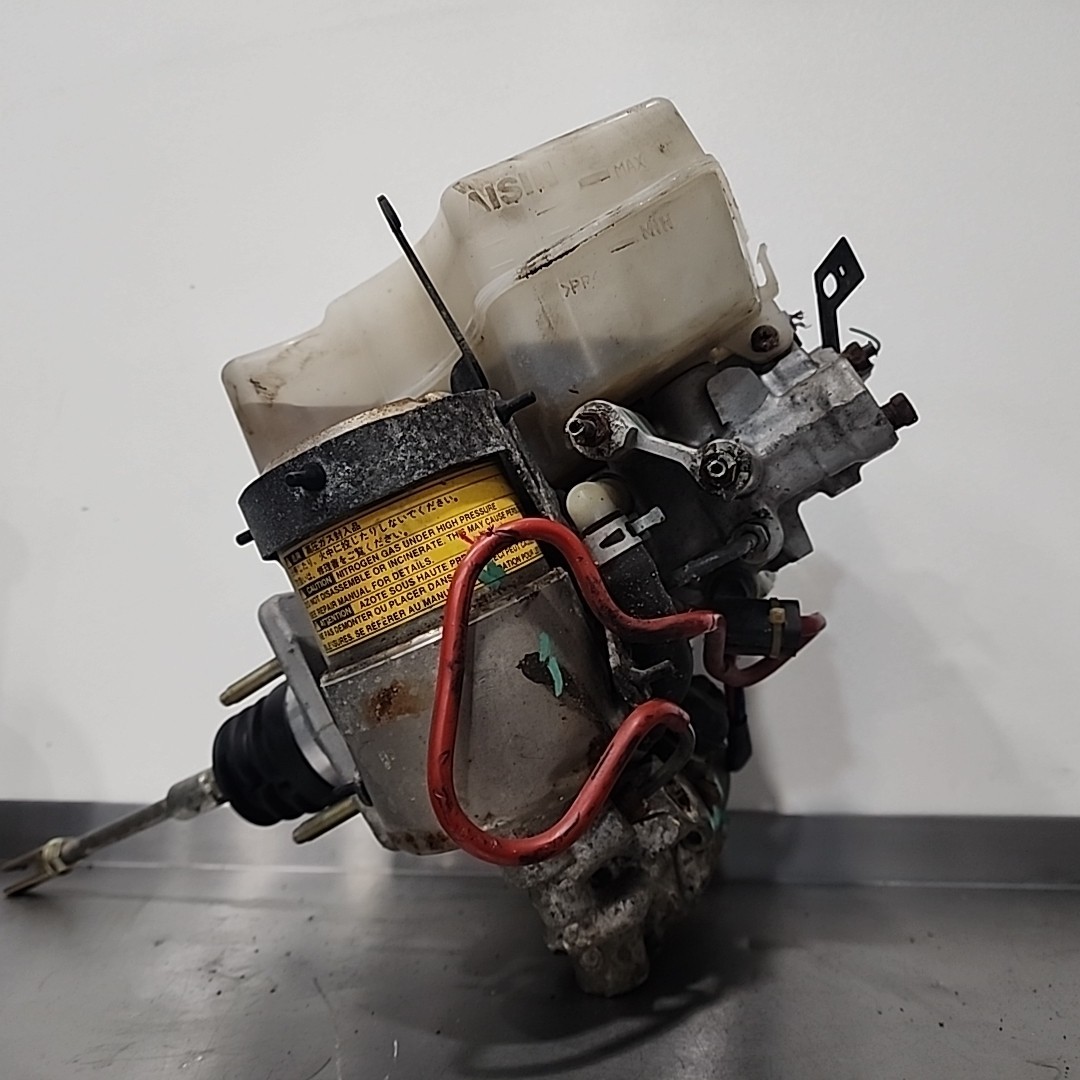  03 2004 Toyota 4Runner Lexus GX470 ABS Brake Booster Pump Assembly AISIN OEM 