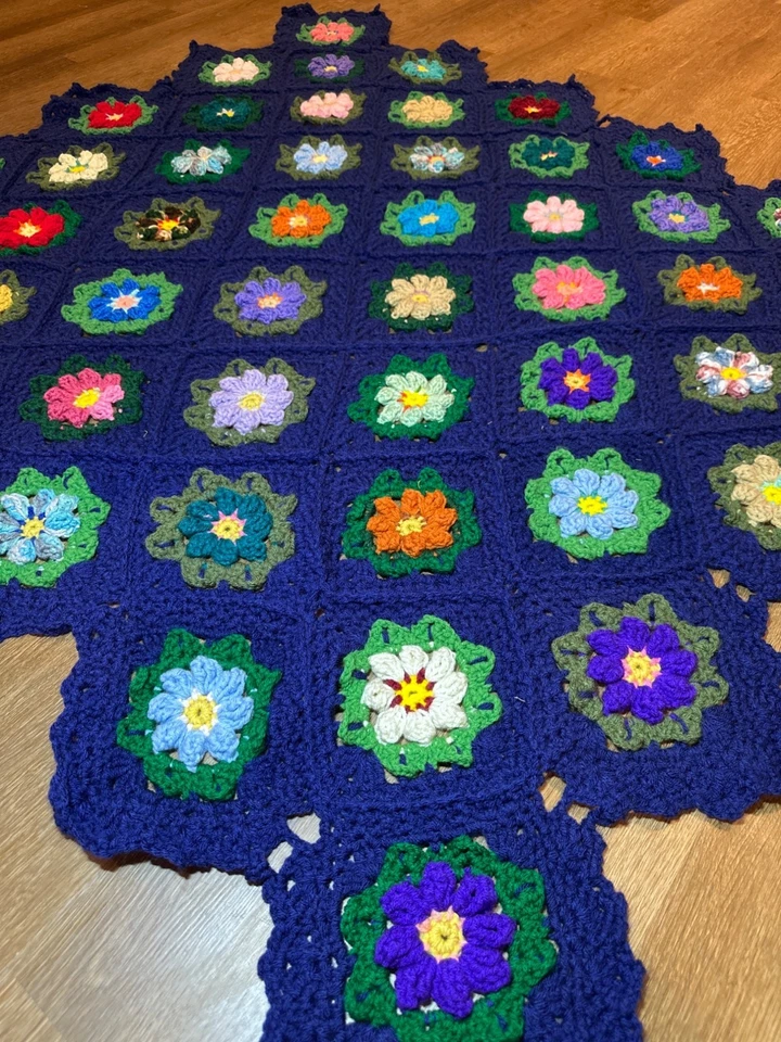 Vintage Azul Marino Crochet Floral Afgano - 55x52 Foto 3 de 4