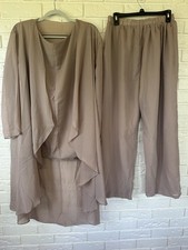 Women  s Mother Of The Bride 3 Piece Outfit Sz 16 Lined Top, Pants, Shawl Taupe