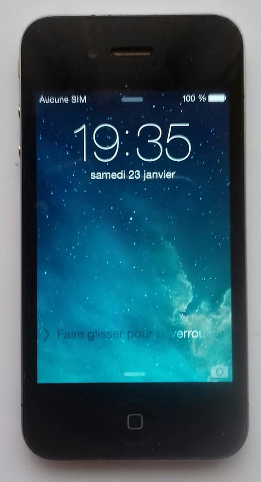 Apple iPhone 4 Noir 16 Go désimlocké libre de tout compte et opérateur - Photo 4/4