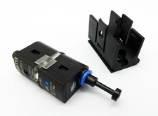 Festo SDE5-D10-O-Q6-P-M8 527464 15..30VDC 0...10bar Pressure Sensor + Holder -used-